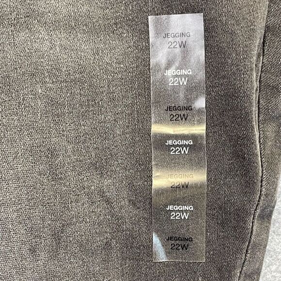 SONOMA Jeans Women’s 22W Comfortable Mid-Rise Jeggings Stretch Skylane Black NWT - Picture 3 of 16